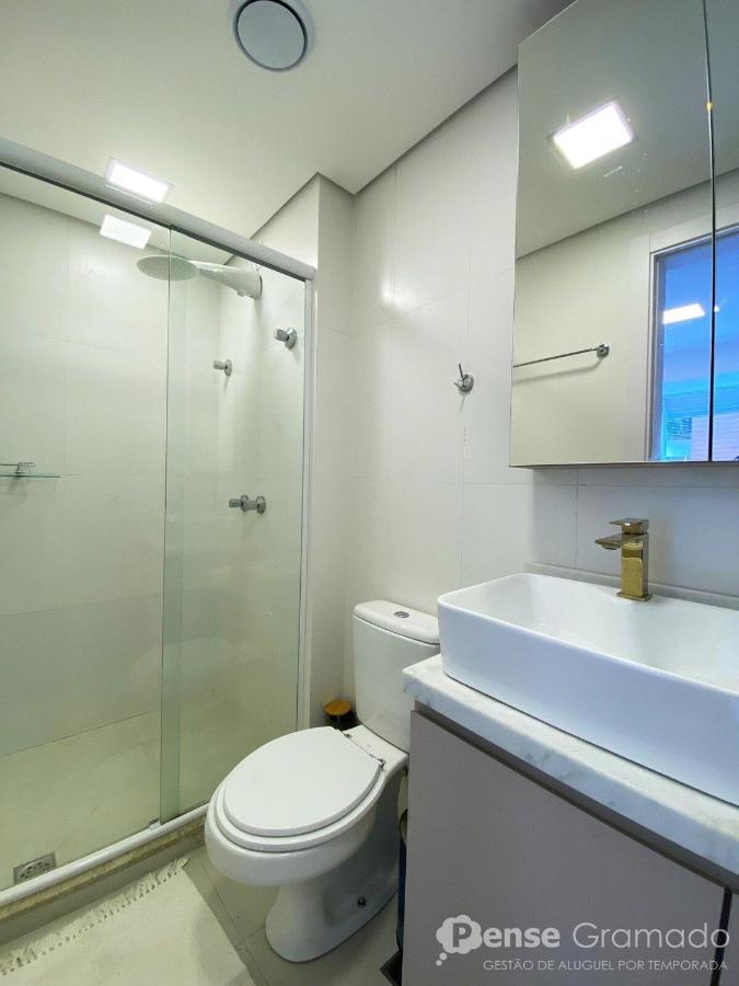 Apartamento 2 Suites - 650M Da Rua Coberta Грамаду Экстерьер фото