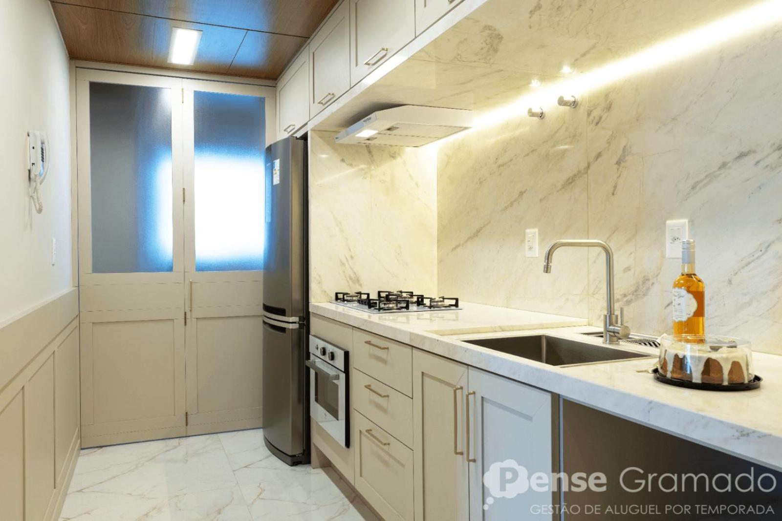 Apartamento 2 Suites - 650M Da Rua Coberta Грамаду Экстерьер фото